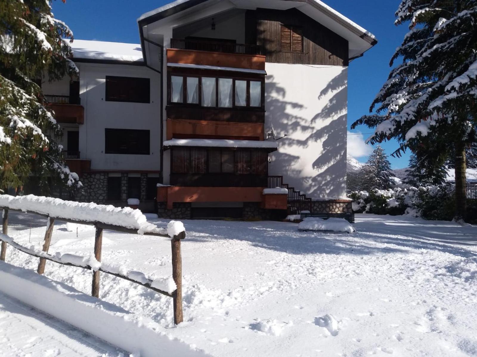 Residence Dei Medici-La Casa Nel Parco Pescasseroli Kültér fotó