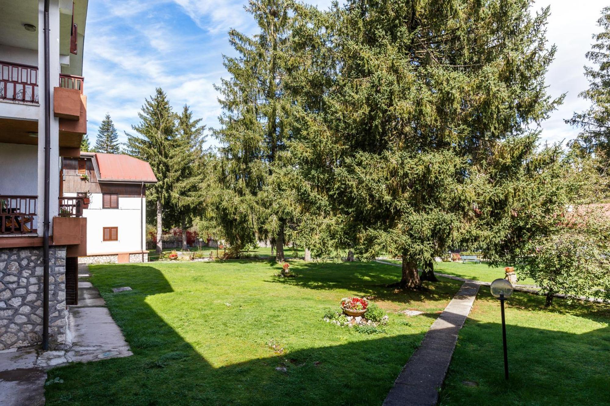 Residence Dei Medici-La Casa Nel Parco Pescasseroli Kültér fotó